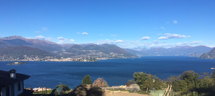 Vista villa in legno prefabbricata Stresa