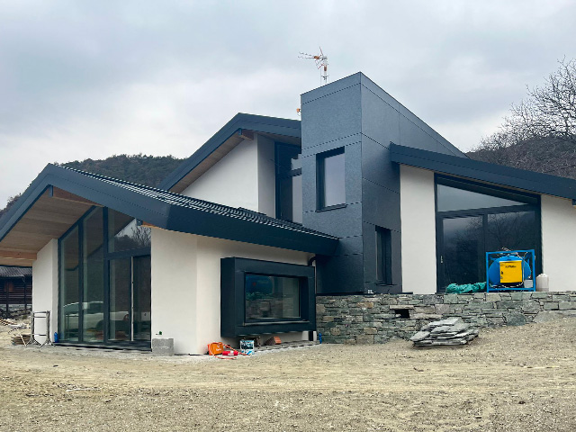 Cantiere costruzione casa in legno Aosta Kager Italia