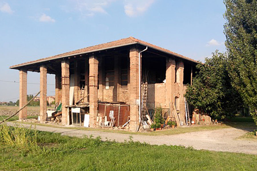 Villa-in-legno-Bologna-rudere